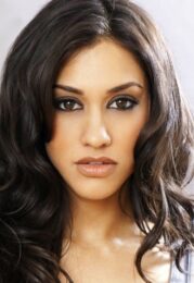 Janina Gavankar