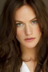 Kelly Overton