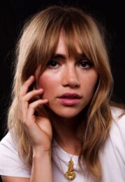 Suki Waterhouse