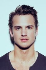 Freddie Stroma